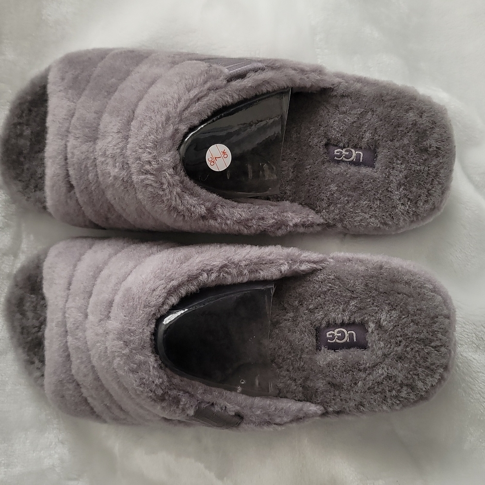 NEW Men's Uggs Fluff You Slippers Gray, Sizes (US)      M9/W11 or M12/W14 - Picture 2 of 7